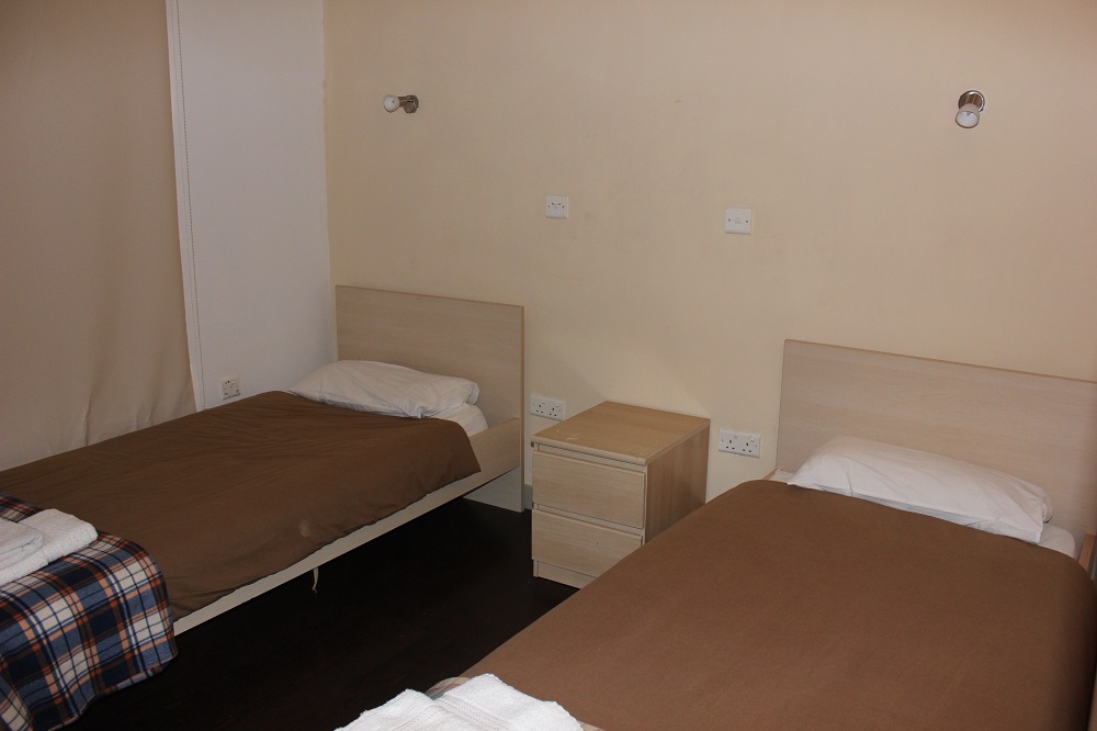 Shared Apartments Am Language Am Language